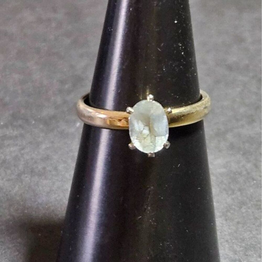 Gold tone gemstone ring Size 5.75 - Picture 3 of 11